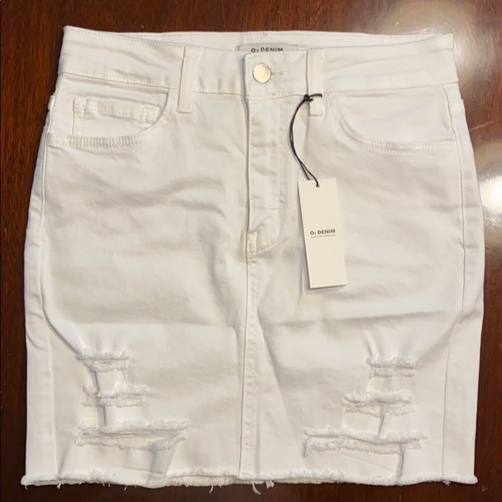 O2 mini skirt